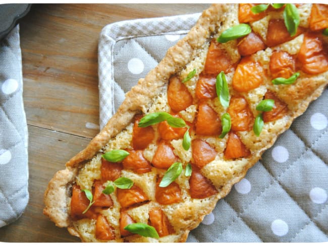 Tarte aux abricots, pâte et crème d'amandes