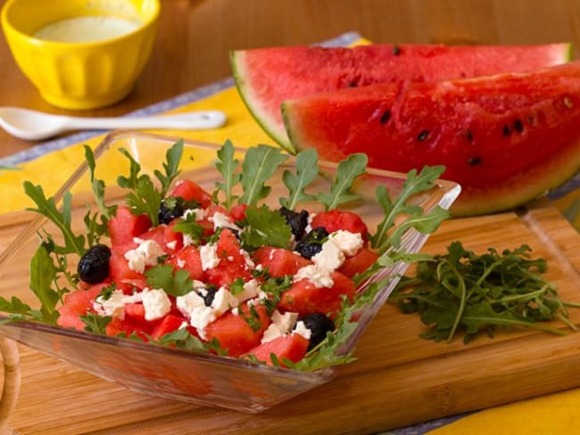 Salade de pastèque à la feta parfumée à la coriandre