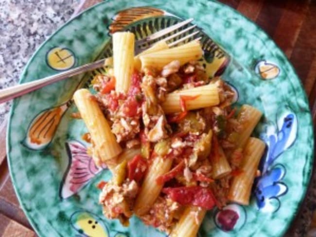 Pâtes au ragoût d'espadon et d’aubergines