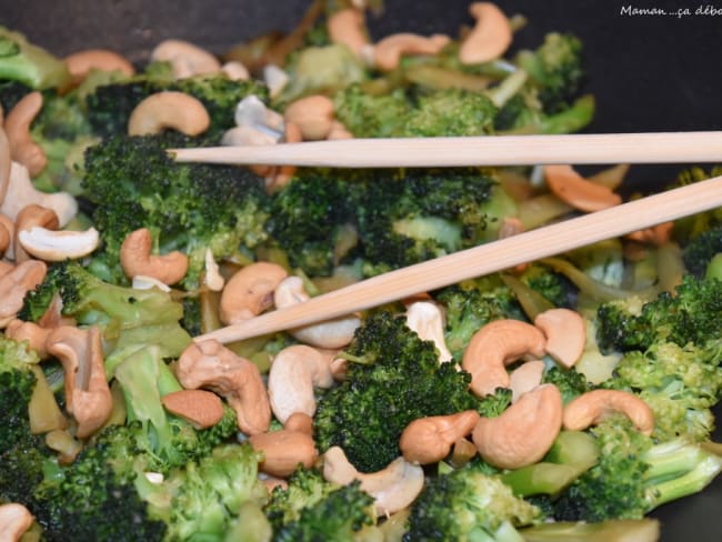 Wok de brocoli aux noix de cajou