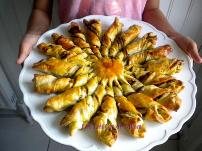 Soleil feuilleté pesto, pignons et parmesan pour l’apéro