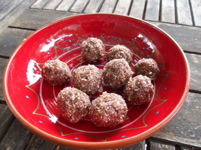 Energy balls chocolat noix de coco : un petit plaisir sans lactose