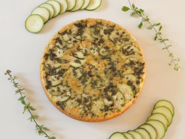 Gâteau renversé aux courgettes, chèvre et tomates séchées