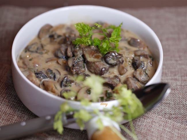 Escargots aux champignons et au Chablis