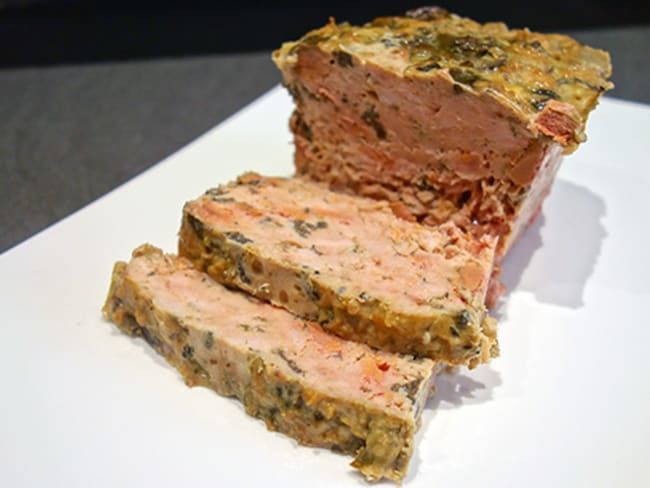 Terrine de pintade aux morilles pour l’apéritif ou un picnic