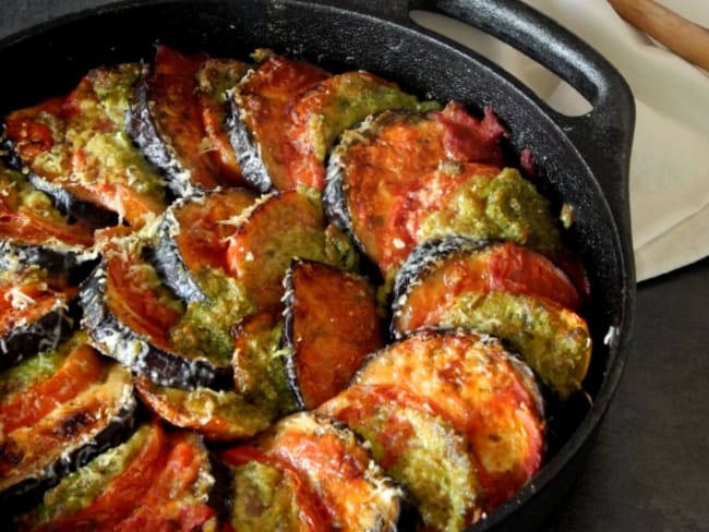 Gratin d’aubergine et de tomate au pesto