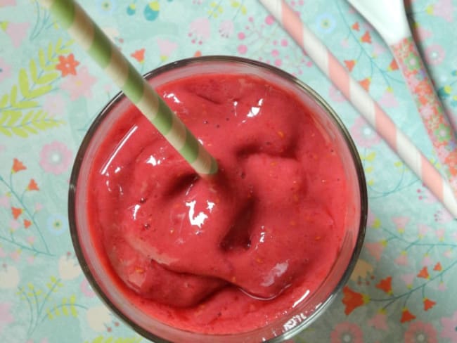 Smoothie glacé poire – framboise