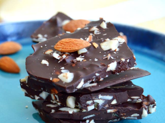 Mini snacks énergétiques chocolat et amandes