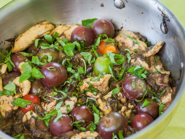 Sauté de poulet aux cèpes et basilic