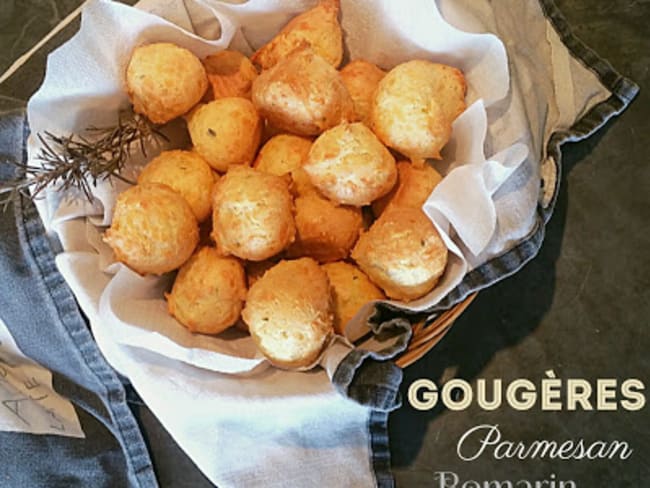 Gougères parmesan romarin