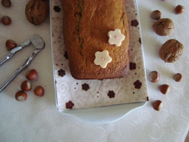 Cake aux noix et aux noisettes