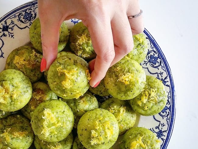 Muffins au thé matcha, citron et pavot