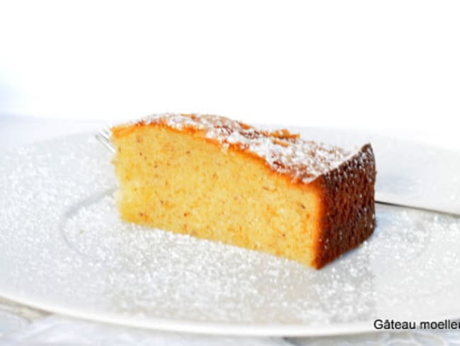 Gâteau moelleux au lait concentré sucré.