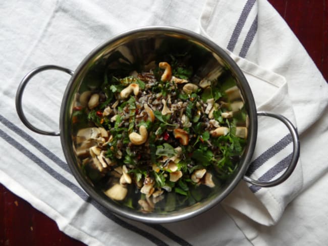 Salade de riz sauvage, poulet et légumes