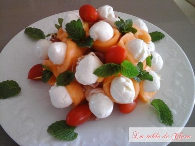 Bouquet de melon mozarella et jambon de parme