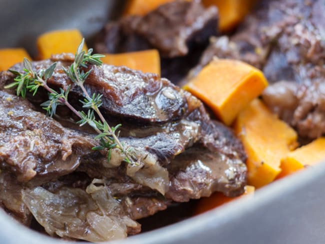 Joues de bœuf longuement braisées aux coings et patates douces