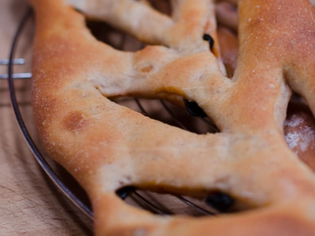 Fougasse olive chorizo