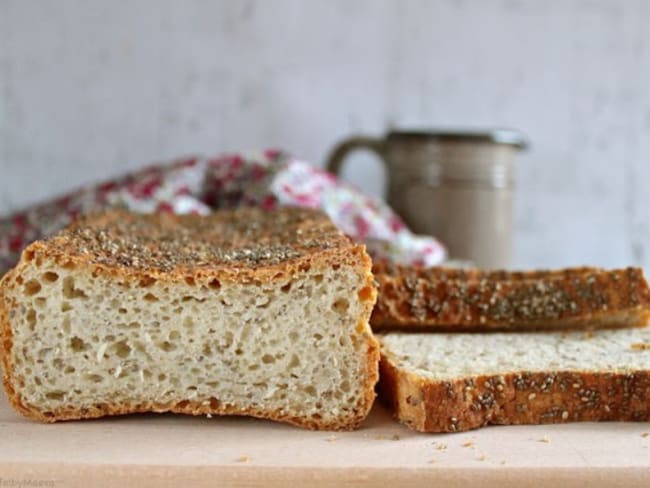 Pain à la farine de teff, riz complet et graines de chia