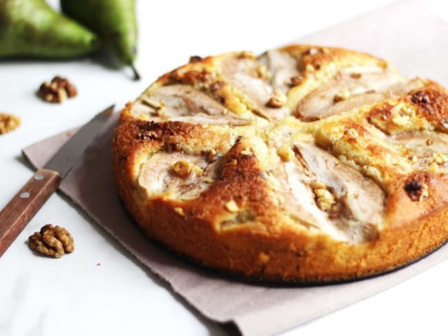 Gâteau aux poires, frangipane et noix : fondant, croquant et fruité !