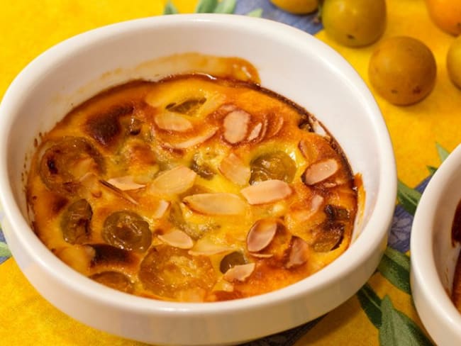 Gratin de mirabelles aux amandes