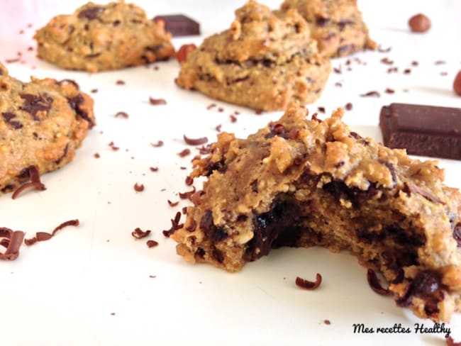 Biscuit aux noisettes et pépites de chocolat