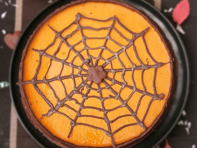 Tarte Halloween potimarron cannelle et sa toile d'araignée chocolat