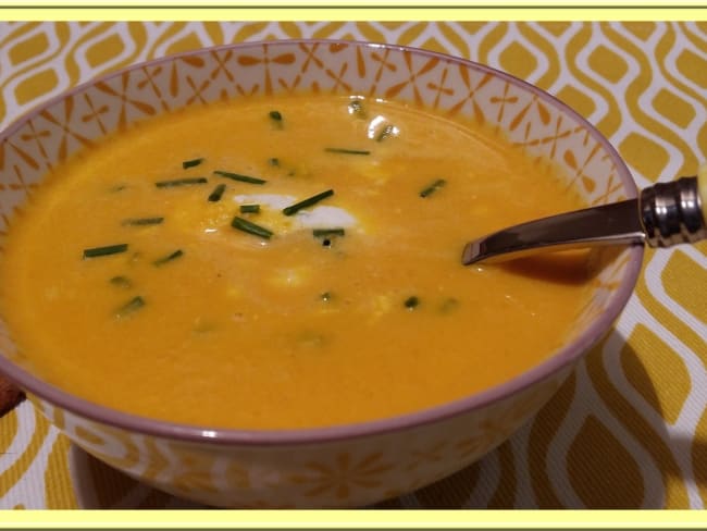 Velouté de carottes et crème de chèvre ciboulette