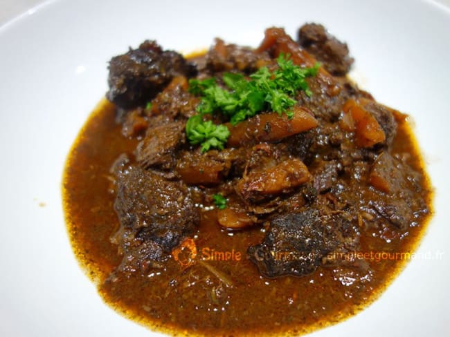 Daube de joues de boeuf comme en Provence.