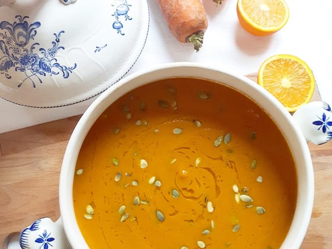 Soupe carotte, orange et curry de madras