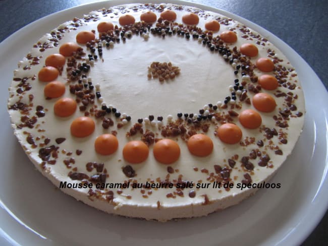 Entremet à la mousse caramel au beurre salé