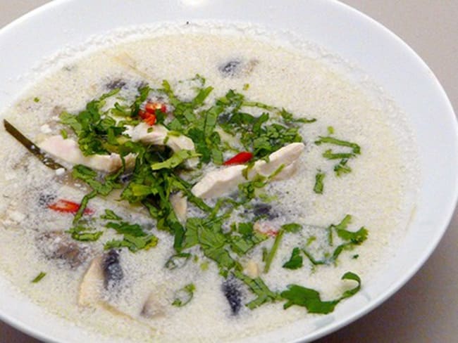 Soupe au poulet Tom Kha Kai