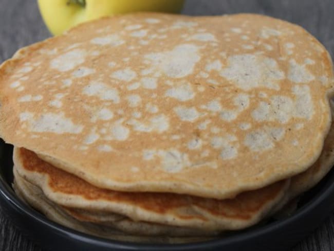 Pancakes aux pommes râpées et cannelle