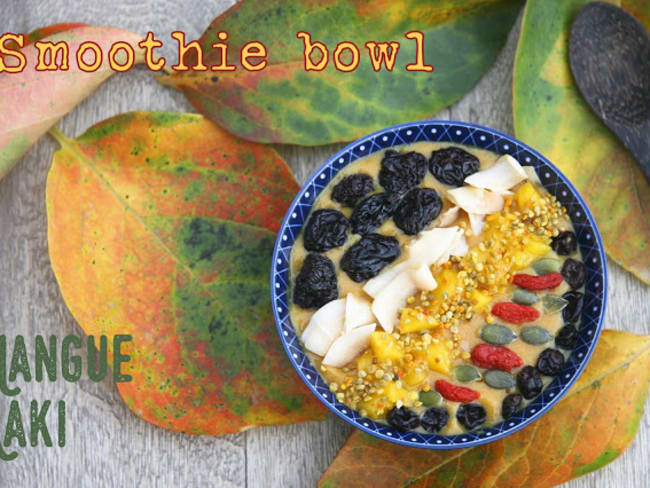 Smoothie bowl à la mangue et au kaki