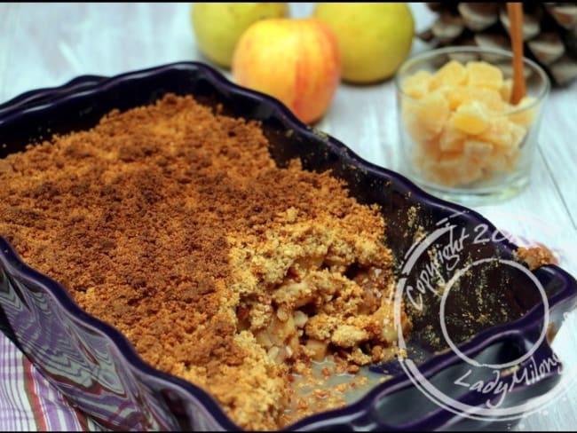 Crumble de pommes et poires, gingembre et noix de pécan – sans lactose