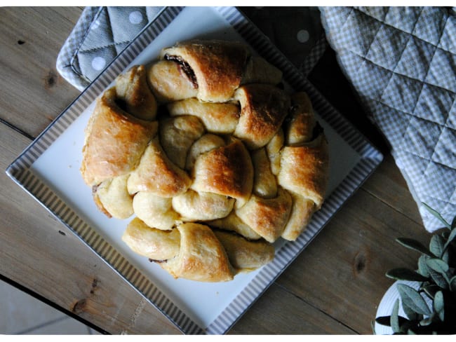 Brioche facile de croissants, à la pâte à tartiner duo aux noisettes