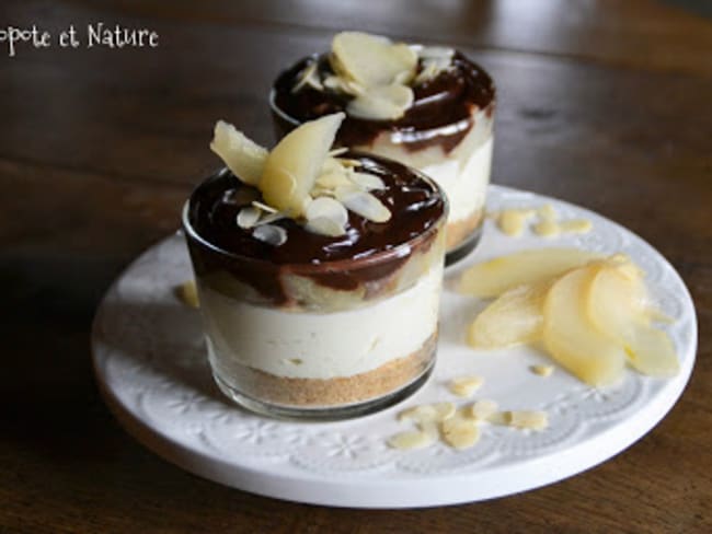 Cheesecake sans cuisson aux poires et aux 2 chocolats