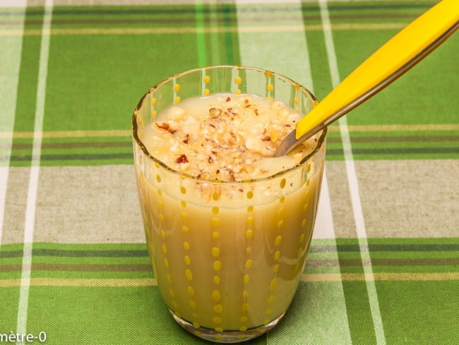 Soupe de panais aux noisettes grillées