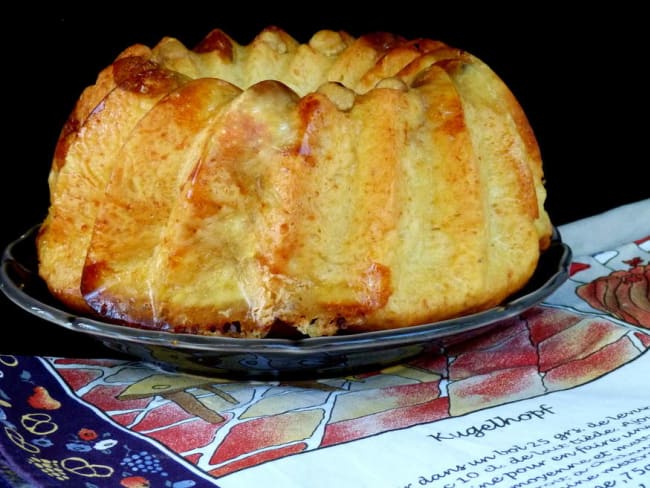 Kougelhopf salé munster et noisettes pour l'apéritif ou le brunch