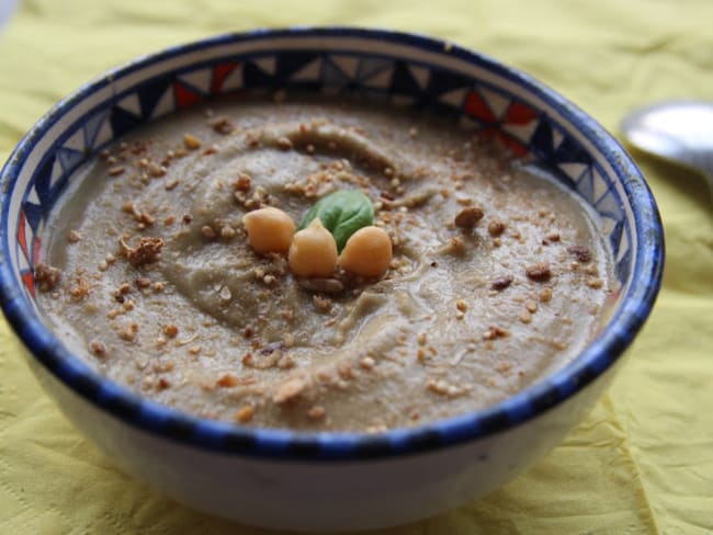 Soupe froide d'aubergine façon caviar