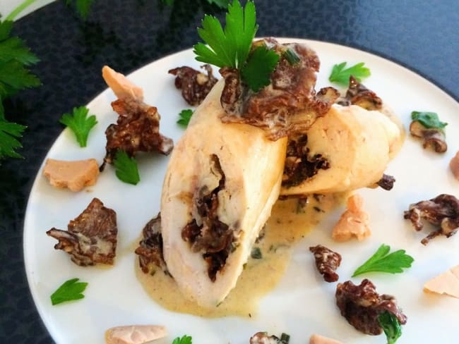 Ballottine de volaille au foie gras et aux girolles