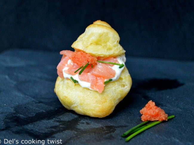 Petits choux au saumon fumé et crème de raifort pour les fêtes