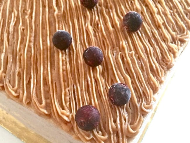 Entremets marrons, cassis