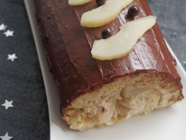 Chestnut mousse, pear and chocolate log