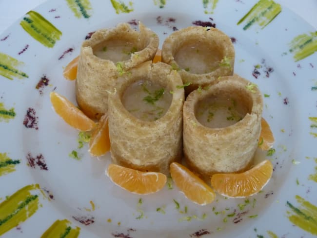 Crème anglaise au citron vert dans un cookie glass