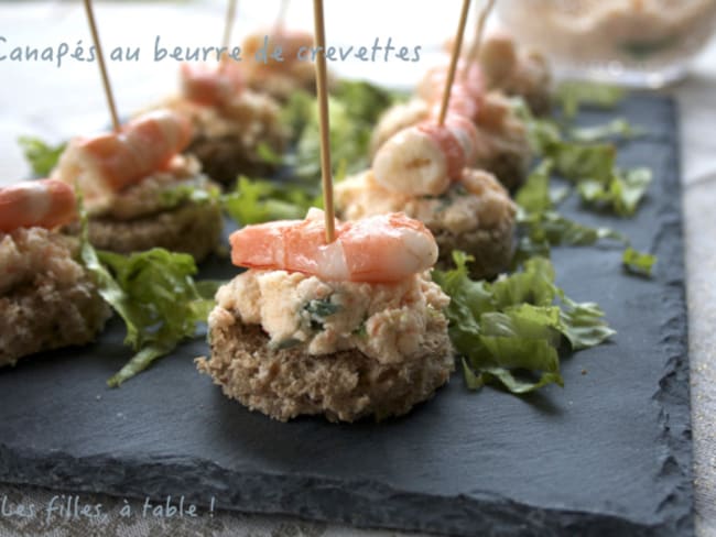 Canapés au beurre de crevettes