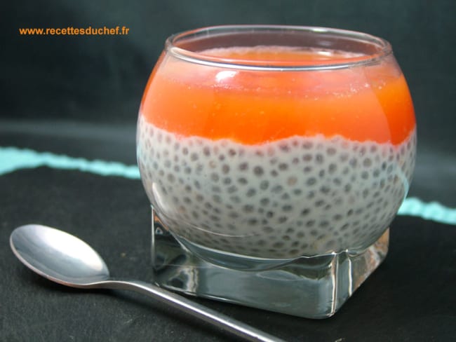 Graines de chia au lait mascarpone coulis de goyave