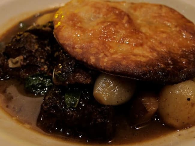 Chevreuil sauté aux pruneaux d'Agen et à l'Armagnac