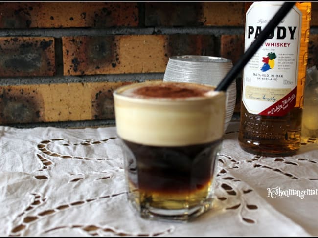 Irish coffee, un cocktail whisky, café et crème comme en Irlande