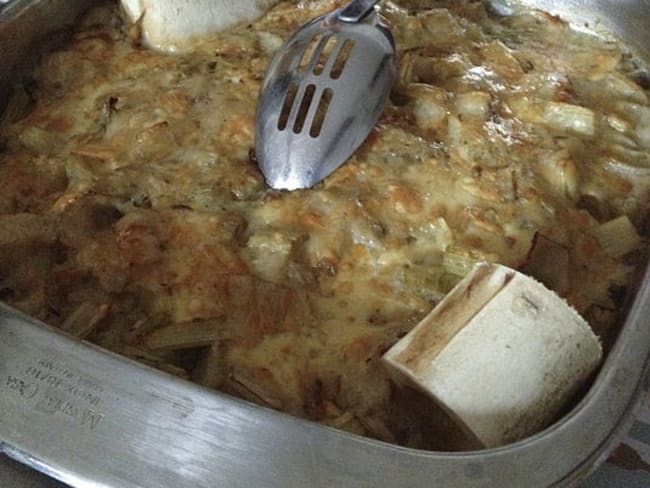 Cardons à la moelle, au lard et oeufs, cuisinés à l'ancienne