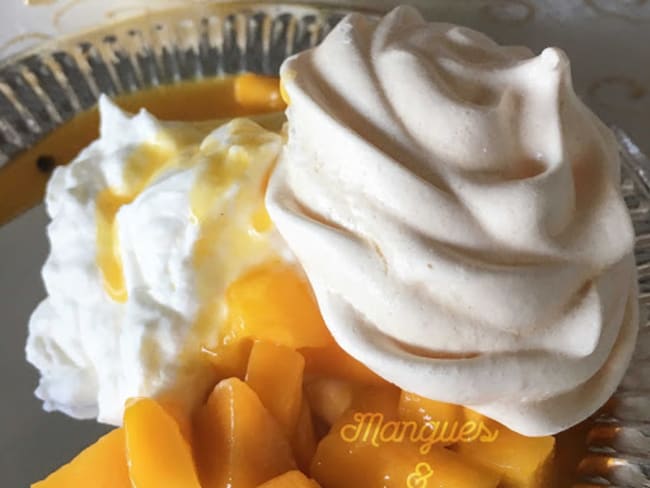 La pavlova à la mangue, coulis de maracujas